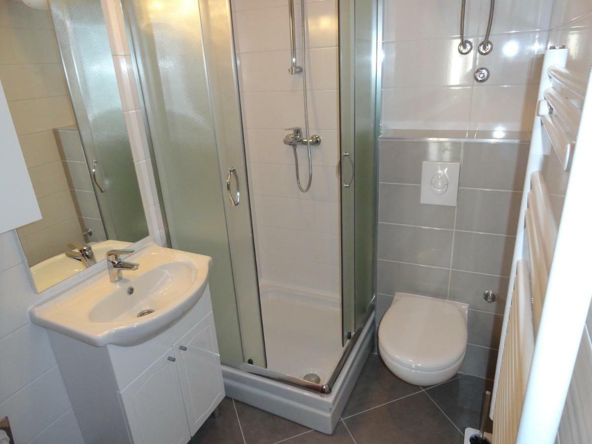 מאקרסקה Apartments Anica 2 מראה חיצוני תמונה